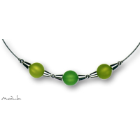 Collier -5111- kiwi-hellgrün (3 Polarisperlen matt), L: 50 cm